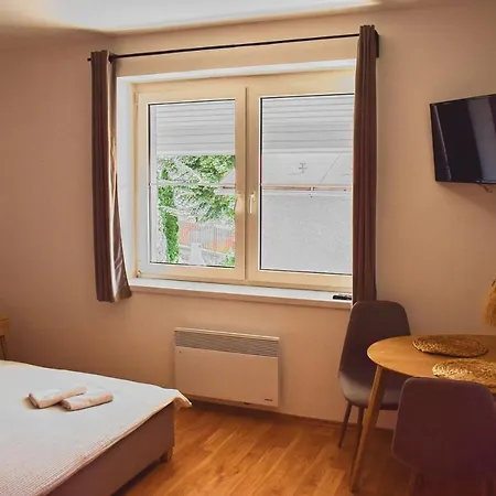 Lakeview * Liptowski Tarnowiec