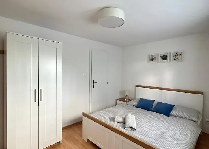 홈스테이 Lakeview *